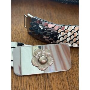 Vintage Silver Metal Scale Belt Floral Buckle Faux Pearl Mesh Chain Link Retro